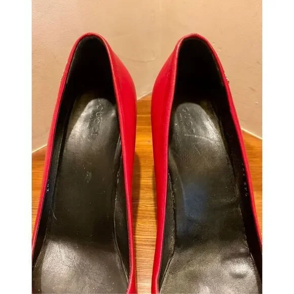 Gucci Womens Red Round Toe Stilettos Heel Platform Pump Shoes Size 40 - Picture 9 of 9